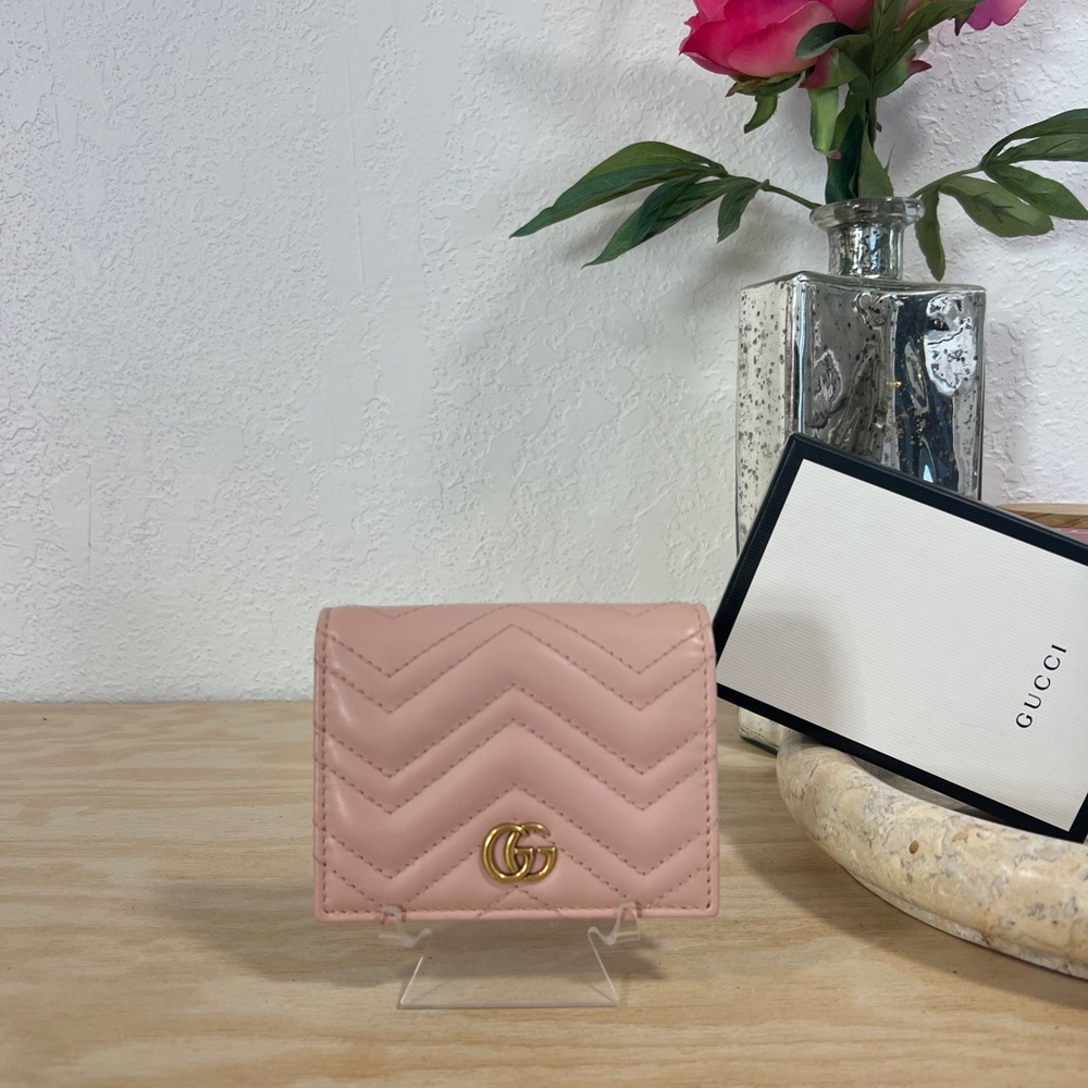 Gucci Pink GG Marmont Chevron Quilted Compact Wallet